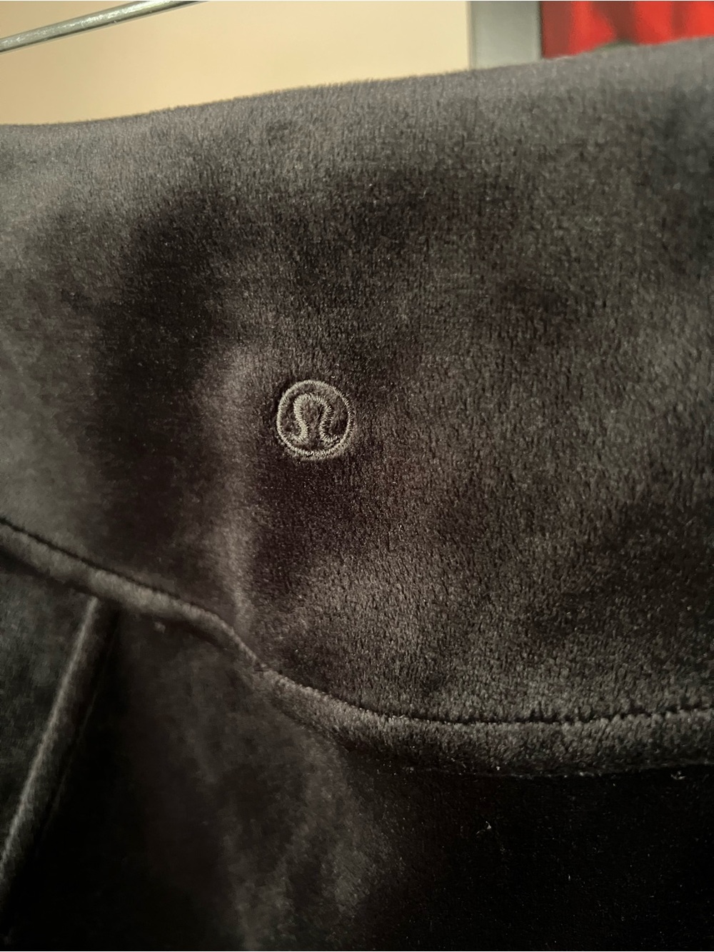 lululemon athletica Black Velvet-Look Pull-On Skirt scuba - Picture 7 of 7